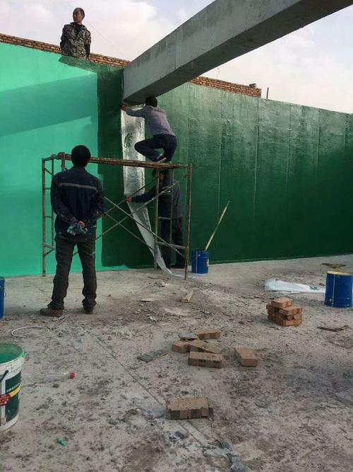 伽师针对老旧车间地面普遍存在的起砂、裂缝问题